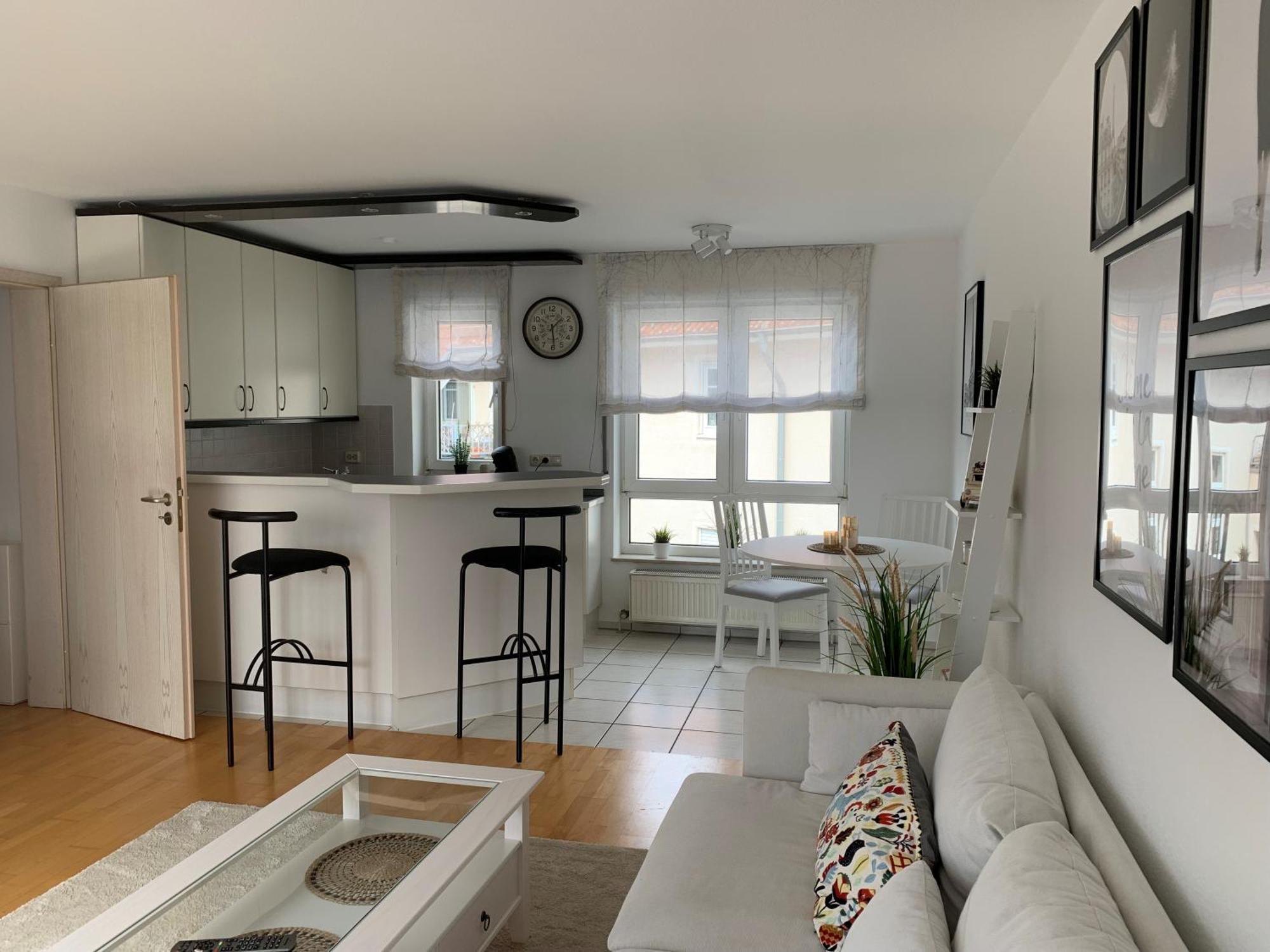 Moderne 2-Zimmer Wohnung In Rastatt Buitenkant foto